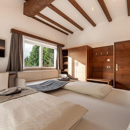 Arya Alpine Lodge Selva di Val Gardena Luaran gambar